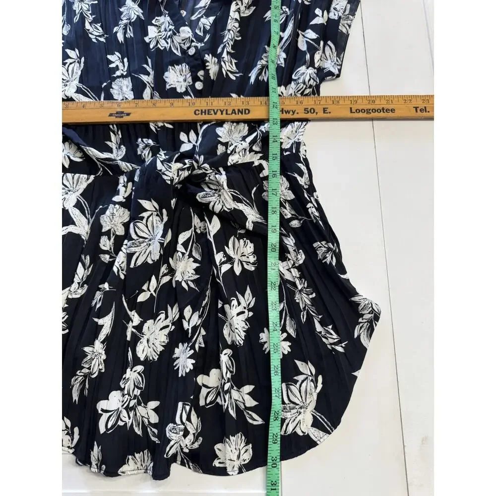 Calligraphie Womens Sz S Black Floral Short Sleeve Tie Front Tunic Top Shirt